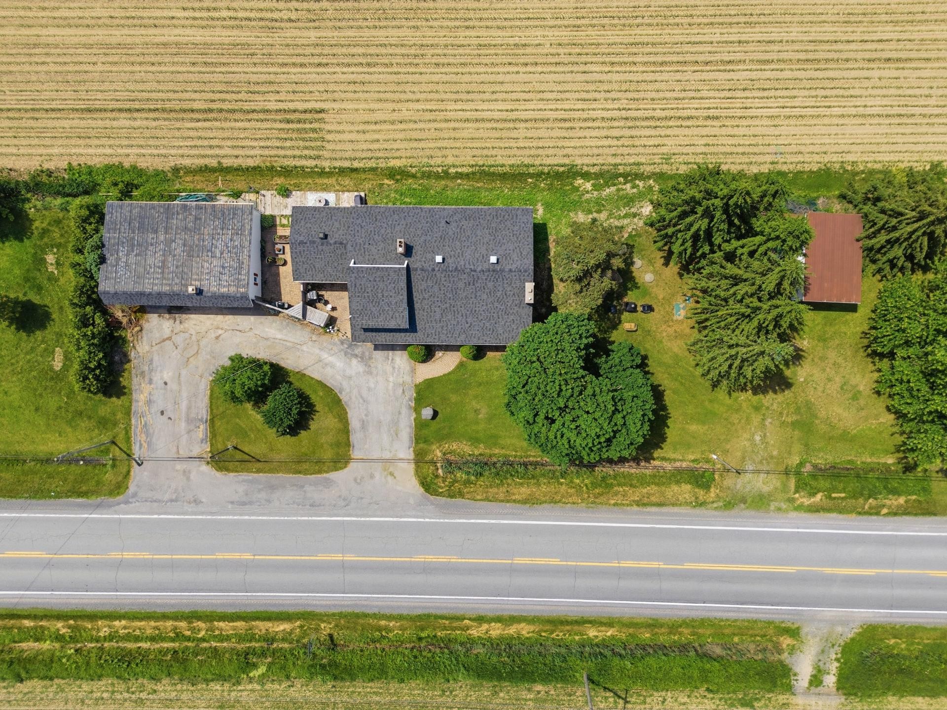 









975


Route 137

,
La Présentation,




QC
J0H1B0

