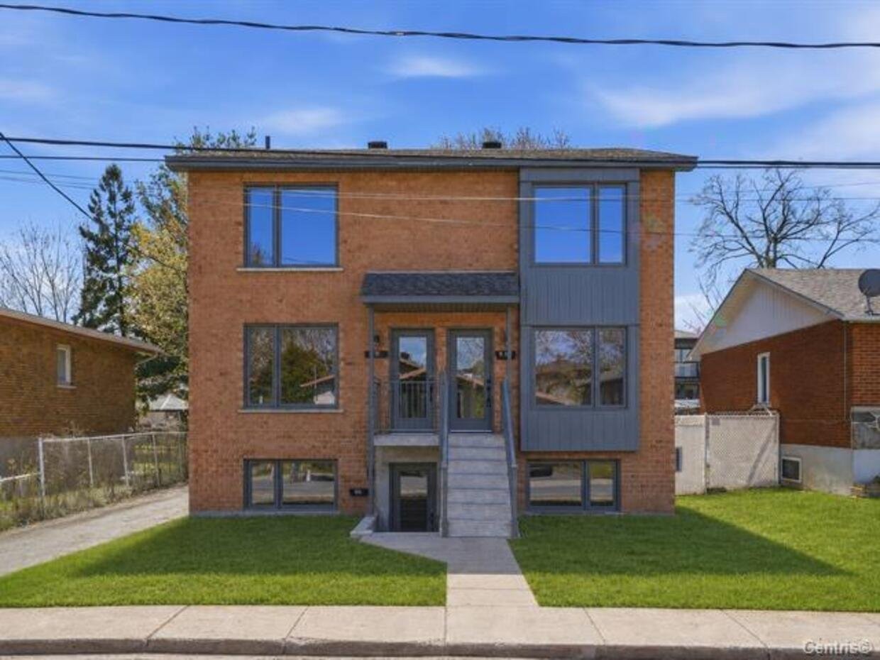 









1874


Rue Nielsen

,
Longueuil (Saint-Hubert),




QC
J4T1P2

