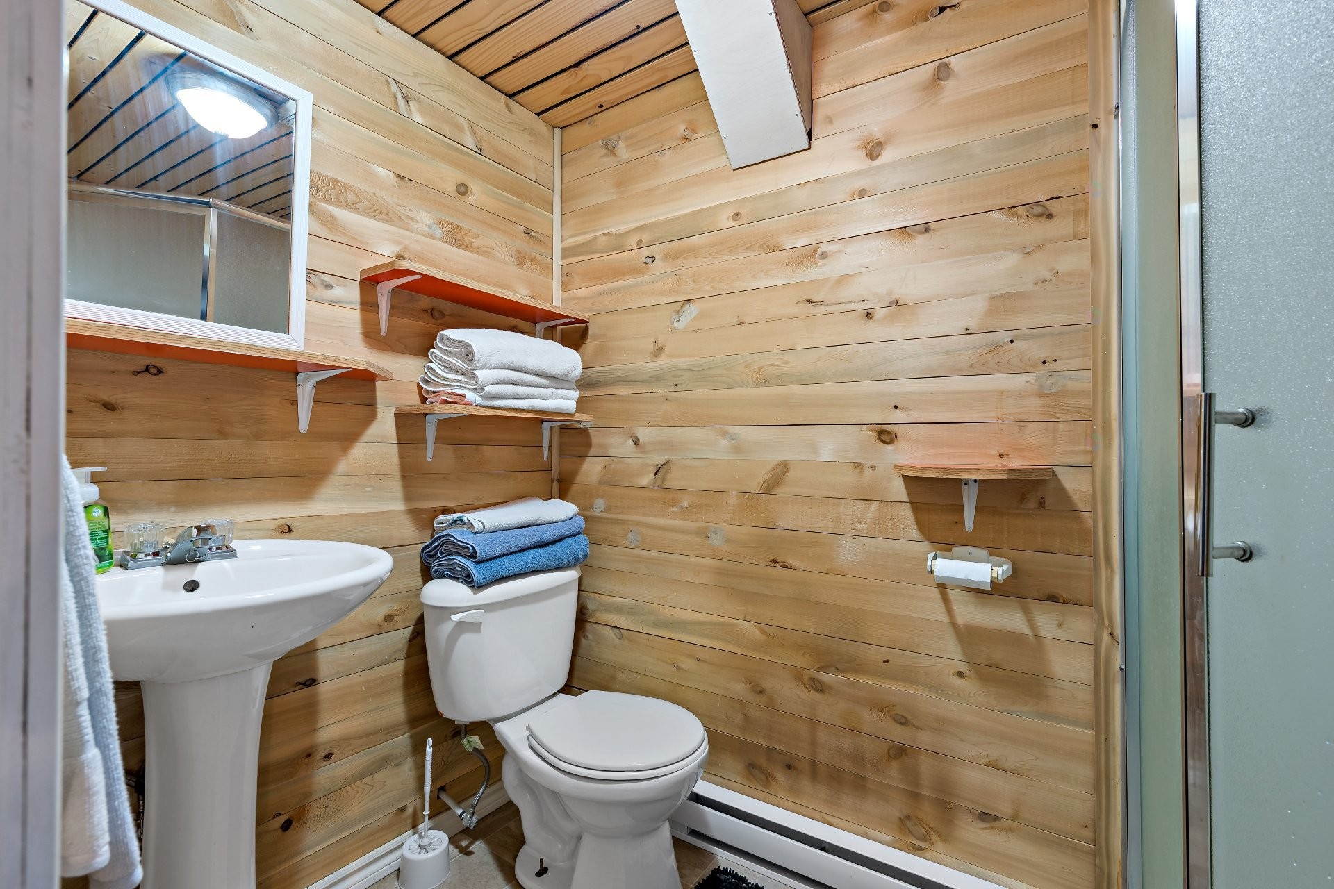









145


Crois. Gérard-Côté

,
Mont-Tremblant,




QC
J8E3G1

