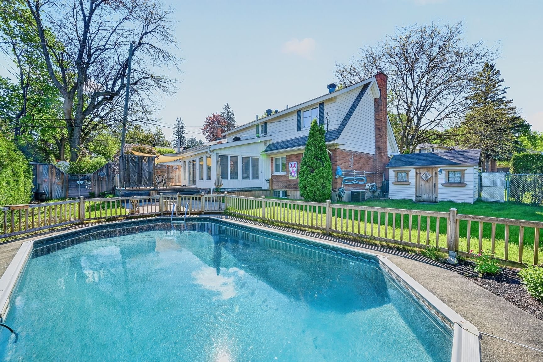 









4264


Rue Ferncrest

,
Montréal (Pierrefonds-Roxboro),




QC
H9H2A1

