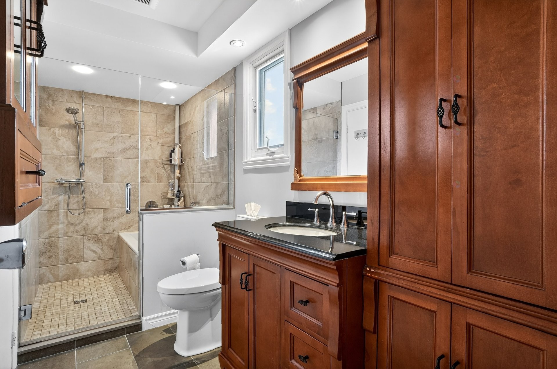 









4264


Rue Ferncrest

,
Montréal (Pierrefonds-Roxboro),




QC
H9H2A1

