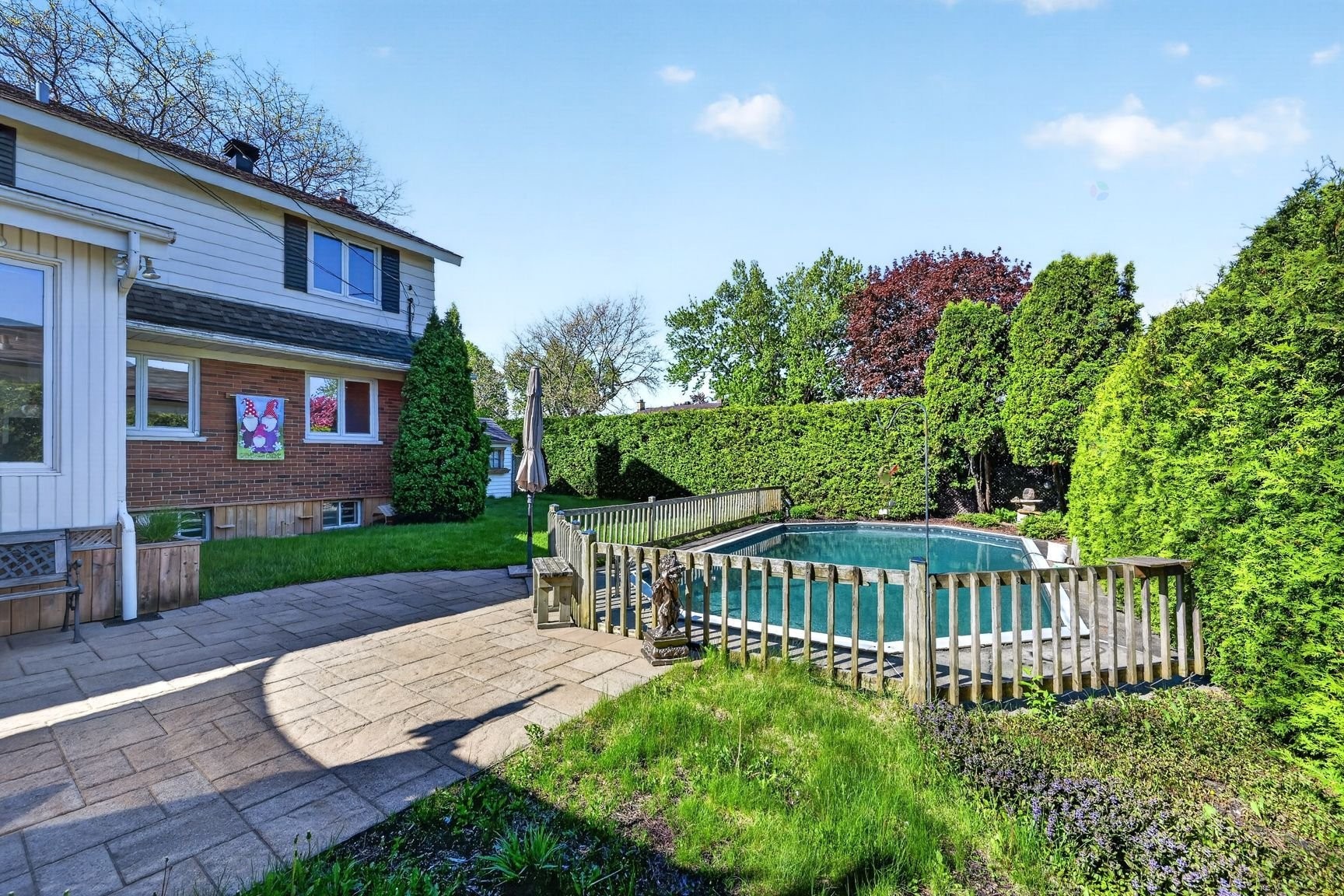 









4264


Rue Ferncrest

,
Montréal (Pierrefonds-Roxboro),




QC
H9H2A1

