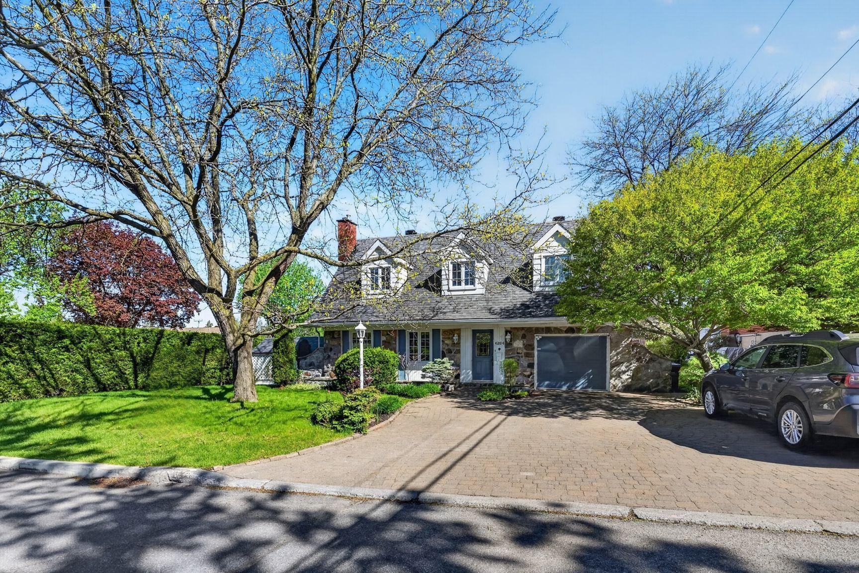









4264


Rue Ferncrest

,
Montréal (Pierrefonds-Roxboro),




QC
H9H2A1

