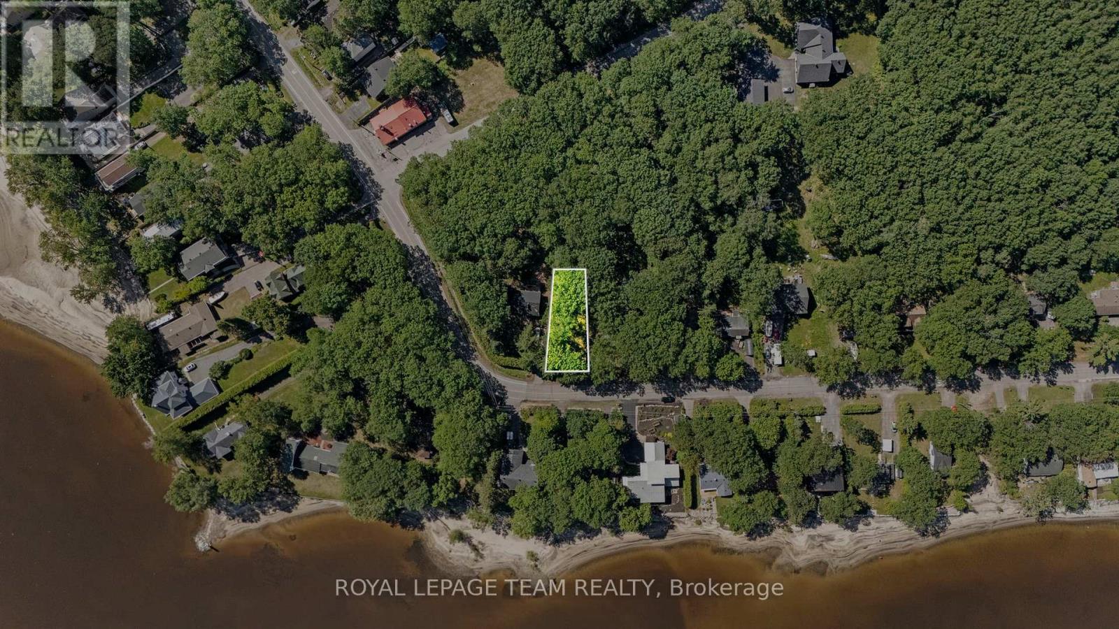 












675 BAYVIEW DRIVE

,
Ottawa,







Ontario
K0A3M0

