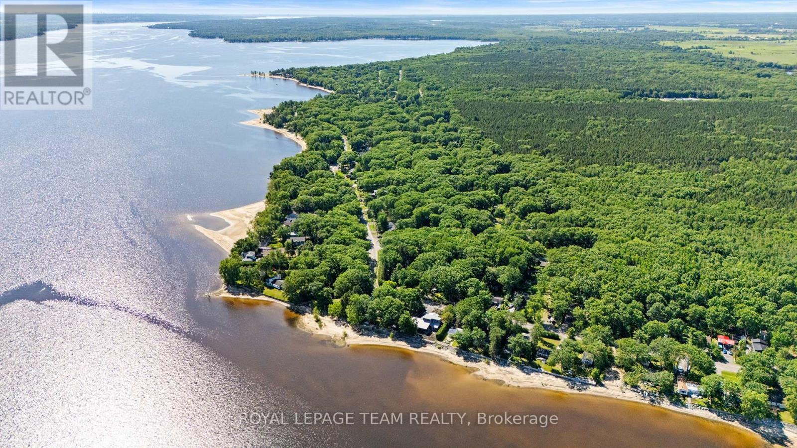 












675 BAYVIEW DRIVE

,
Ottawa,







Ontario
K0A3M0

