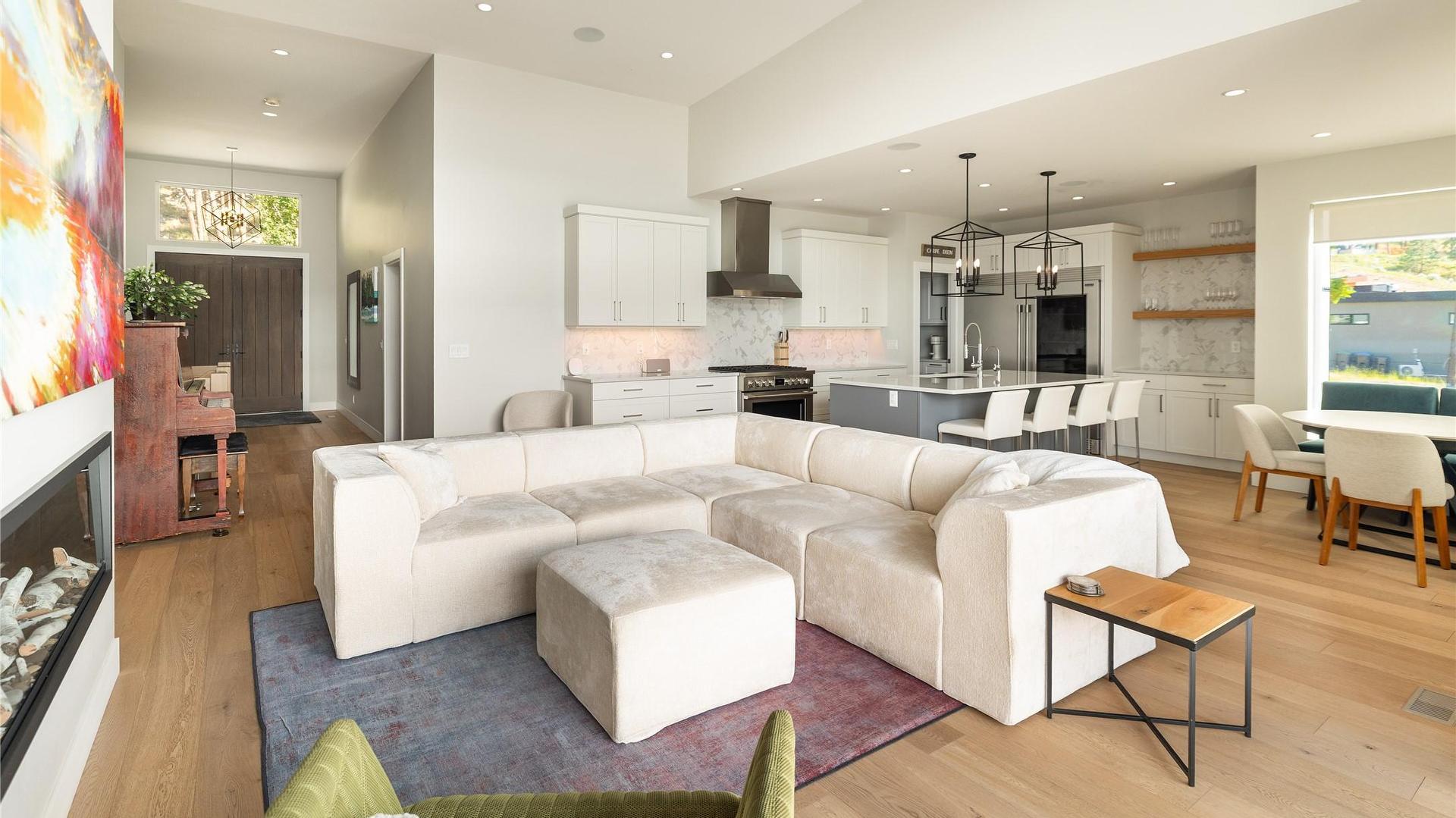 









3323


Water Birch

Circle,
Kelowna,




BC
V1V 3G1

