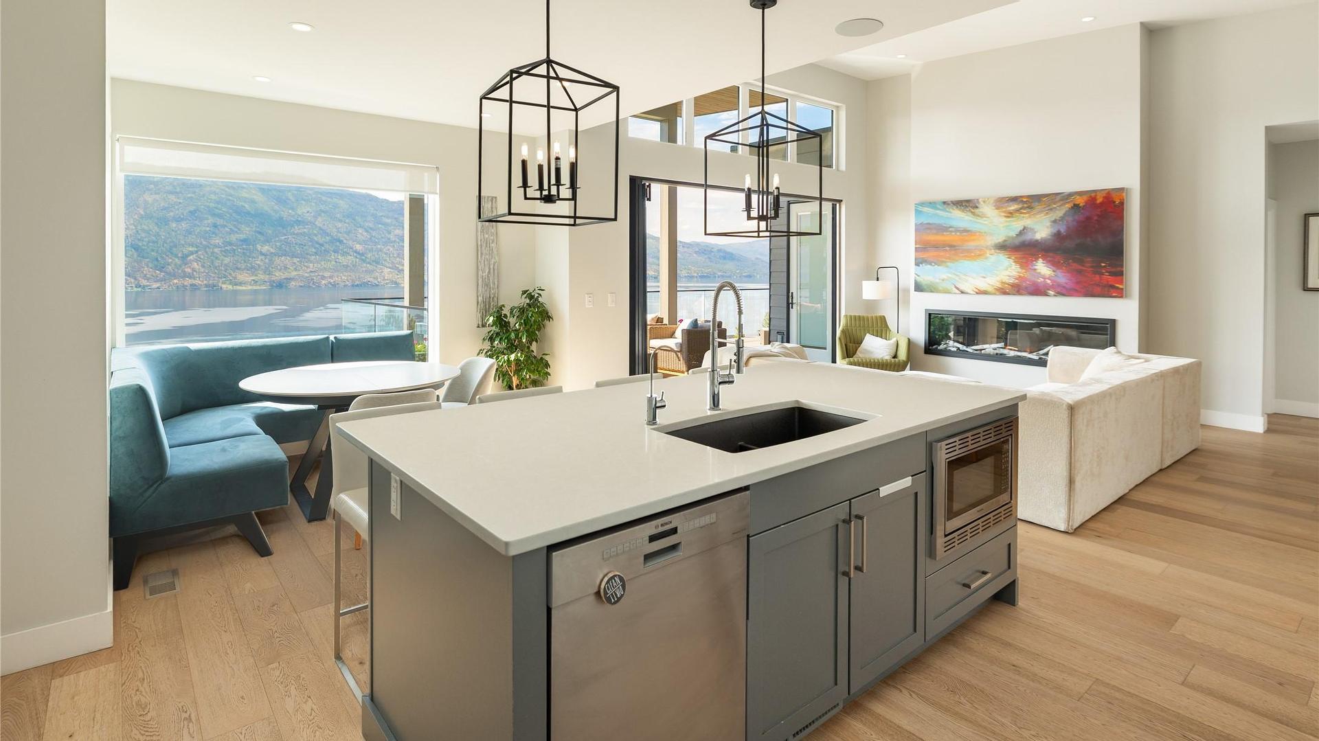 









3323


Water Birch

Circle,
Kelowna,




BC
V1V 3G1

