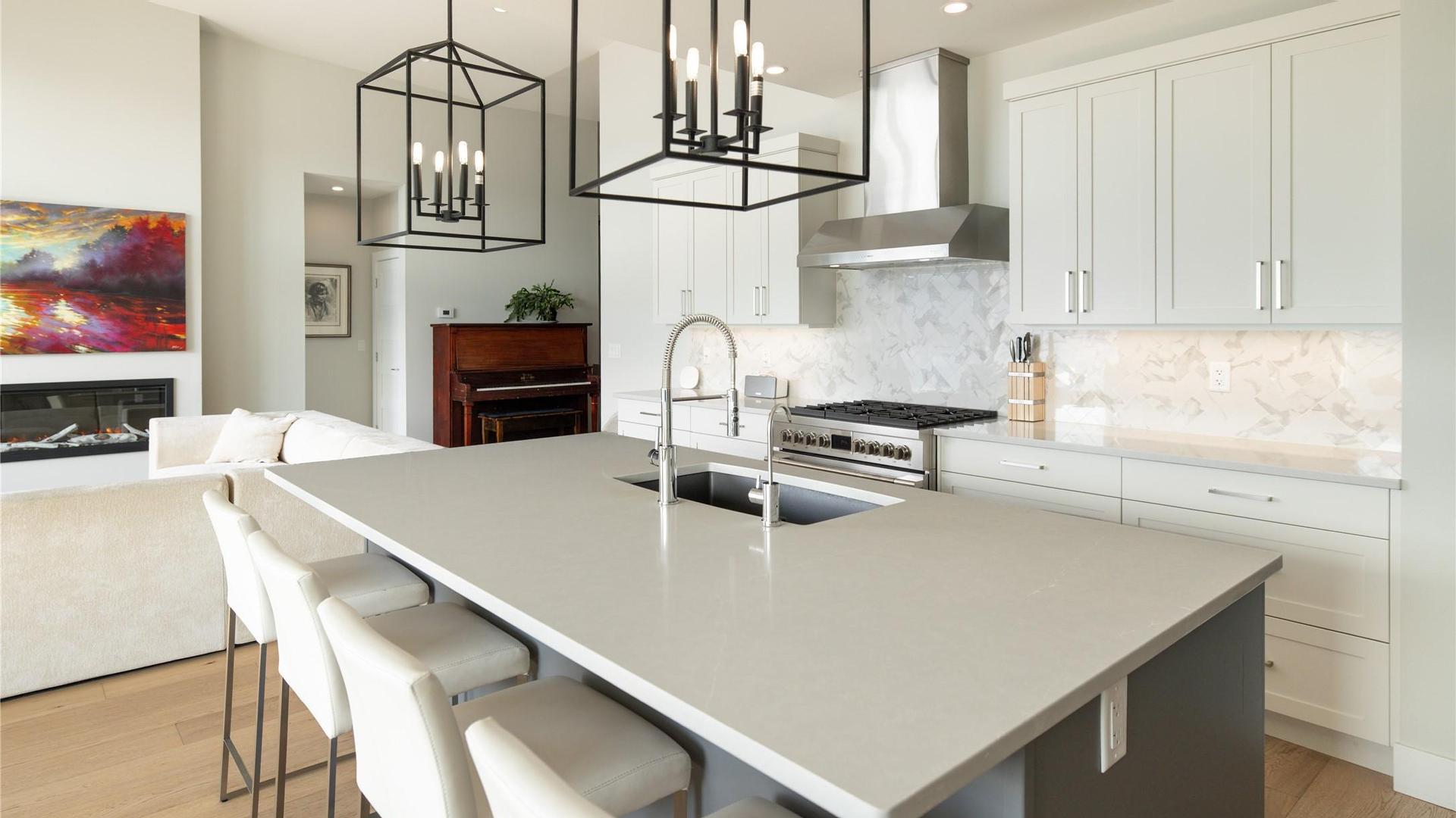 









3323


Water Birch

Circle,
Kelowna,




BC
V1V 3G1

