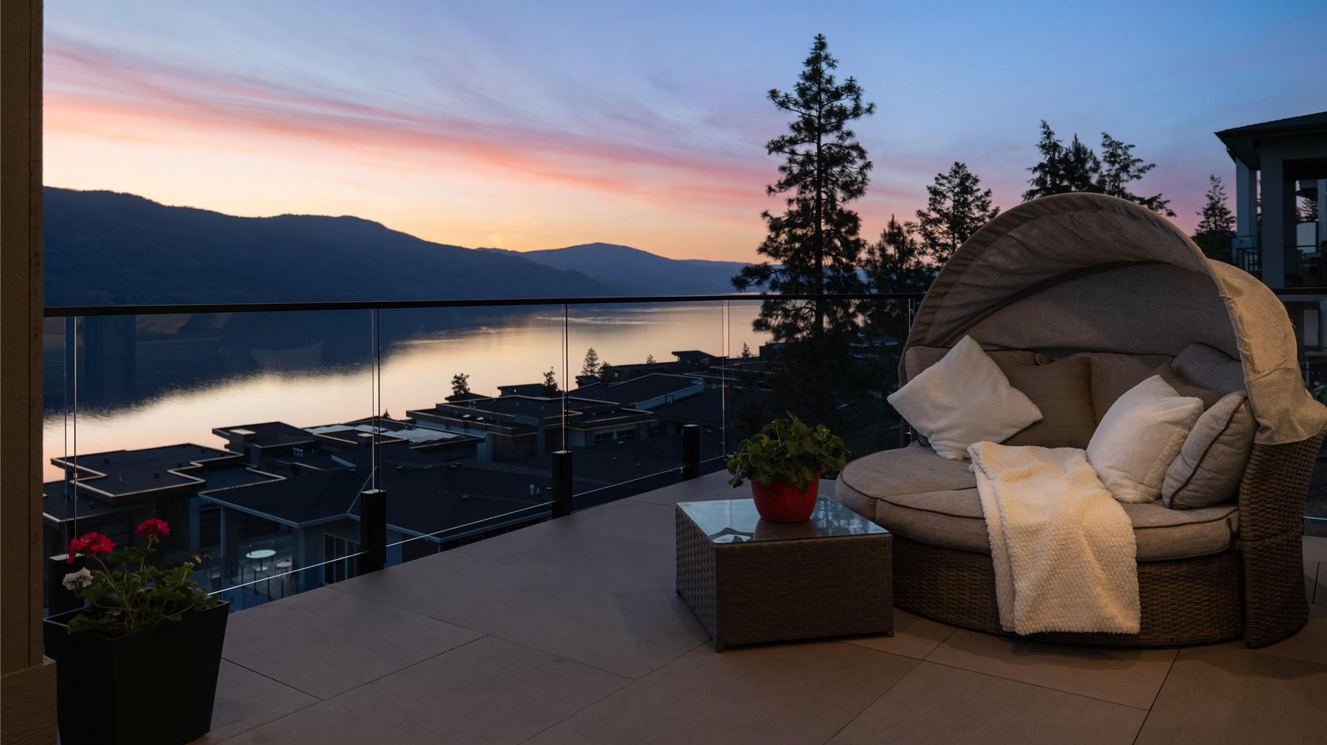 









3323


Water Birch

Circle,
Kelowna,




BC
V1V 3G1


