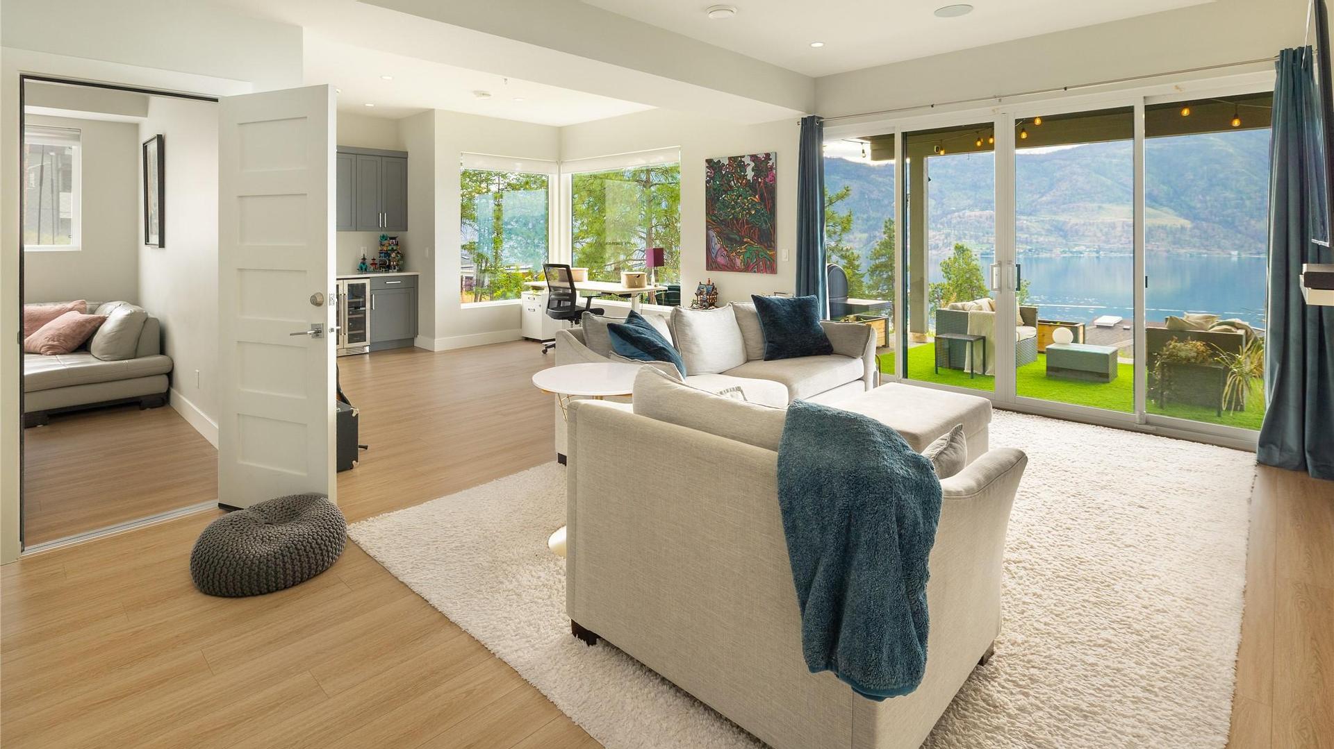 









3323


Water Birch

Circle,
Kelowna,




BC
V1V 3G1

