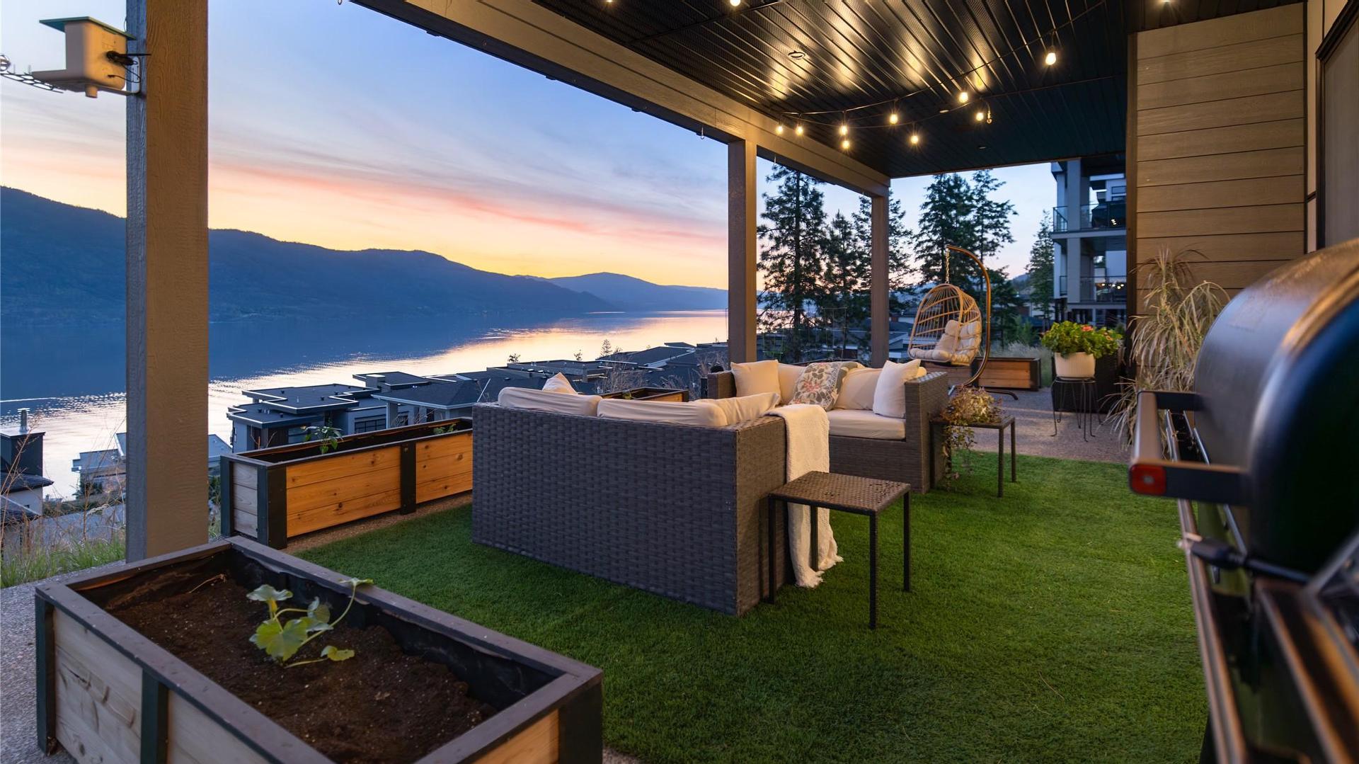 









3323


Water Birch

Circle,
Kelowna,




BC
V1V 3G1

