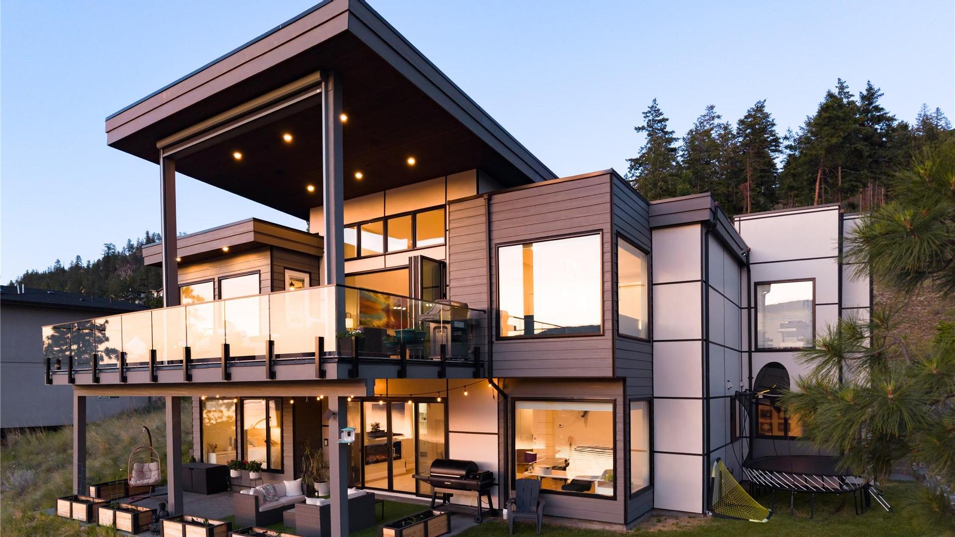 









3323


Water Birch

Circle,
Kelowna,




BC
V1V 3G1

