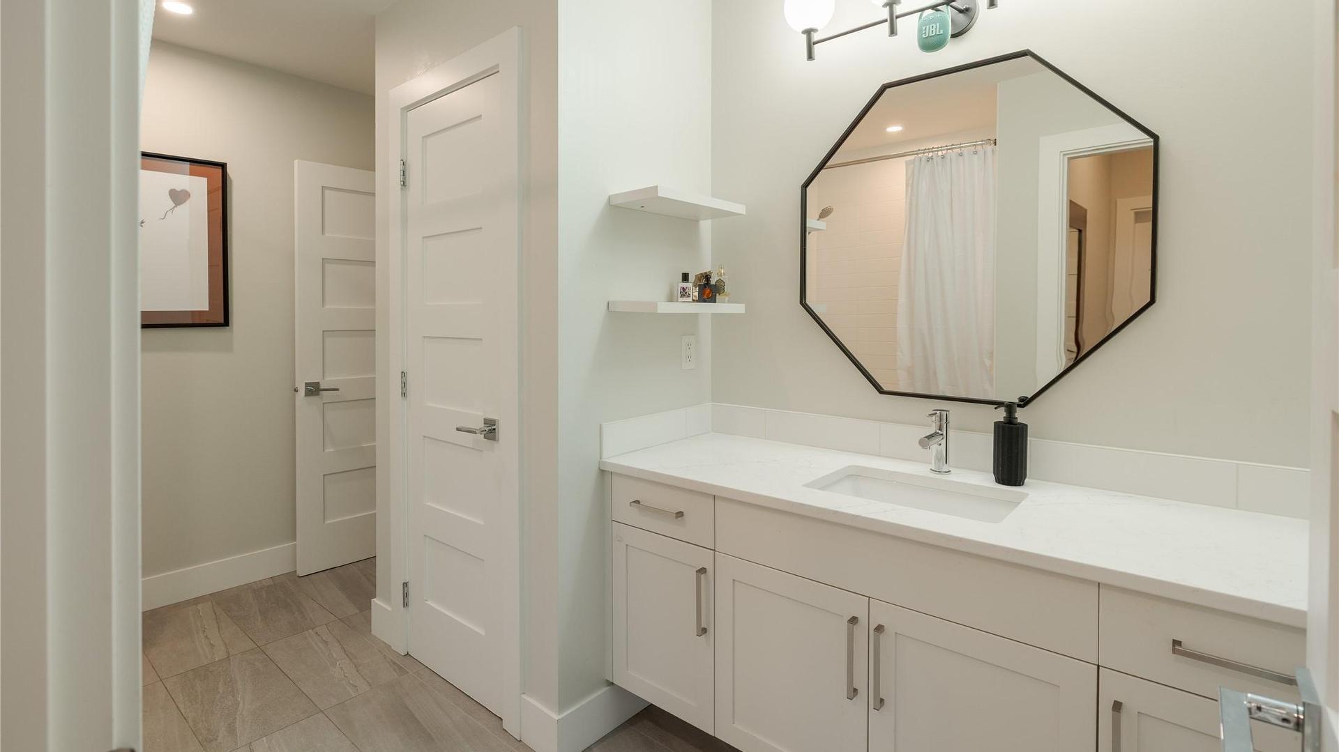 









3323


Water Birch

Circle,
Kelowna,




BC
V1V 3G1

