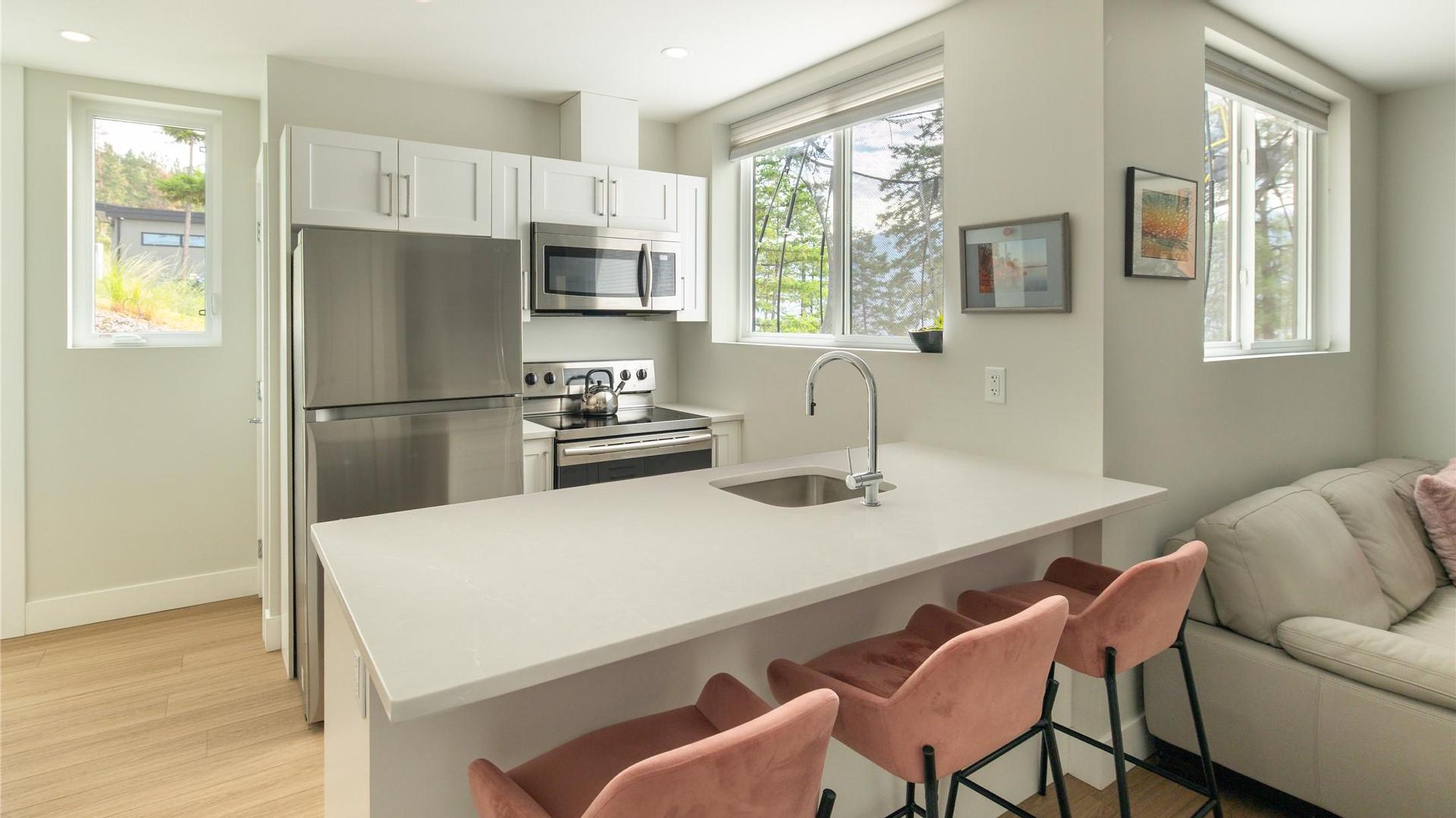 









3323


Water Birch

Circle,
Kelowna,




BC
V1V 3G1

