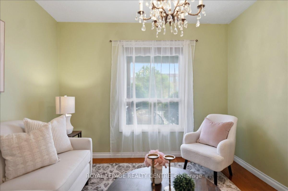 









115


Priscilla

Avenue,
Toronto,




ON
M6S 3W4

