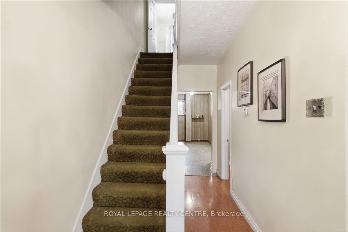 









115


Priscilla

Avenue,
Toronto,




ON
M6S 3W4

