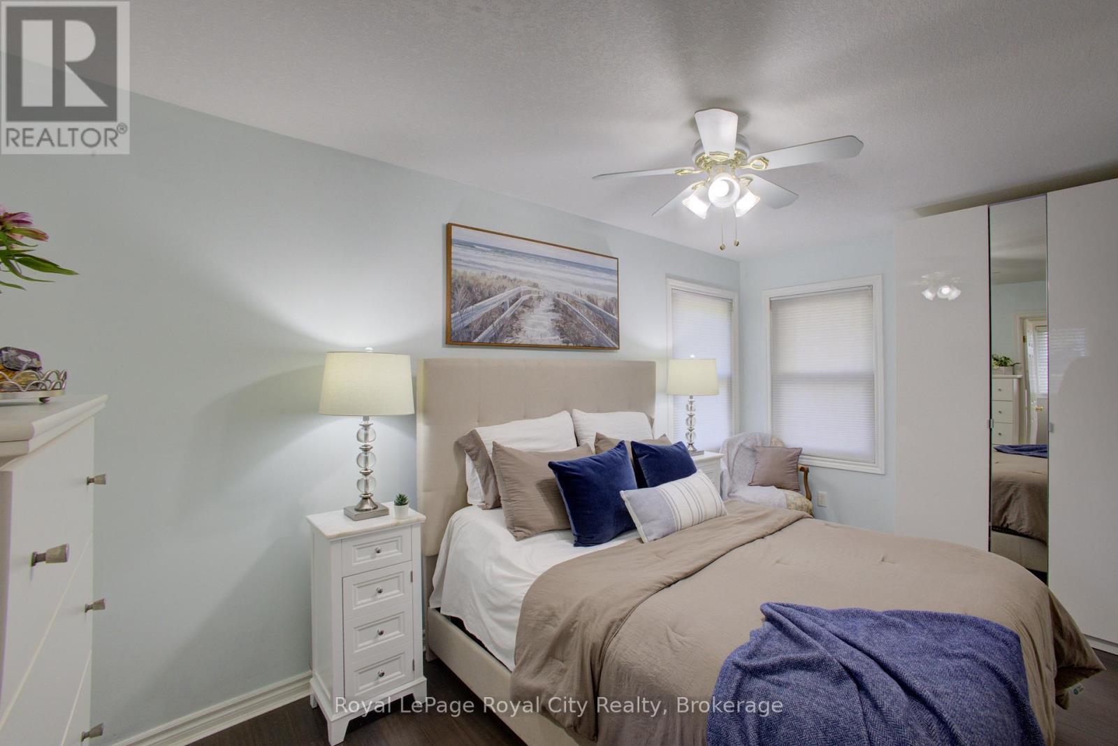 












830 SCOTLAND STREET

,
Centre Wellington (Fergus),




Ontario
N1M3R9

