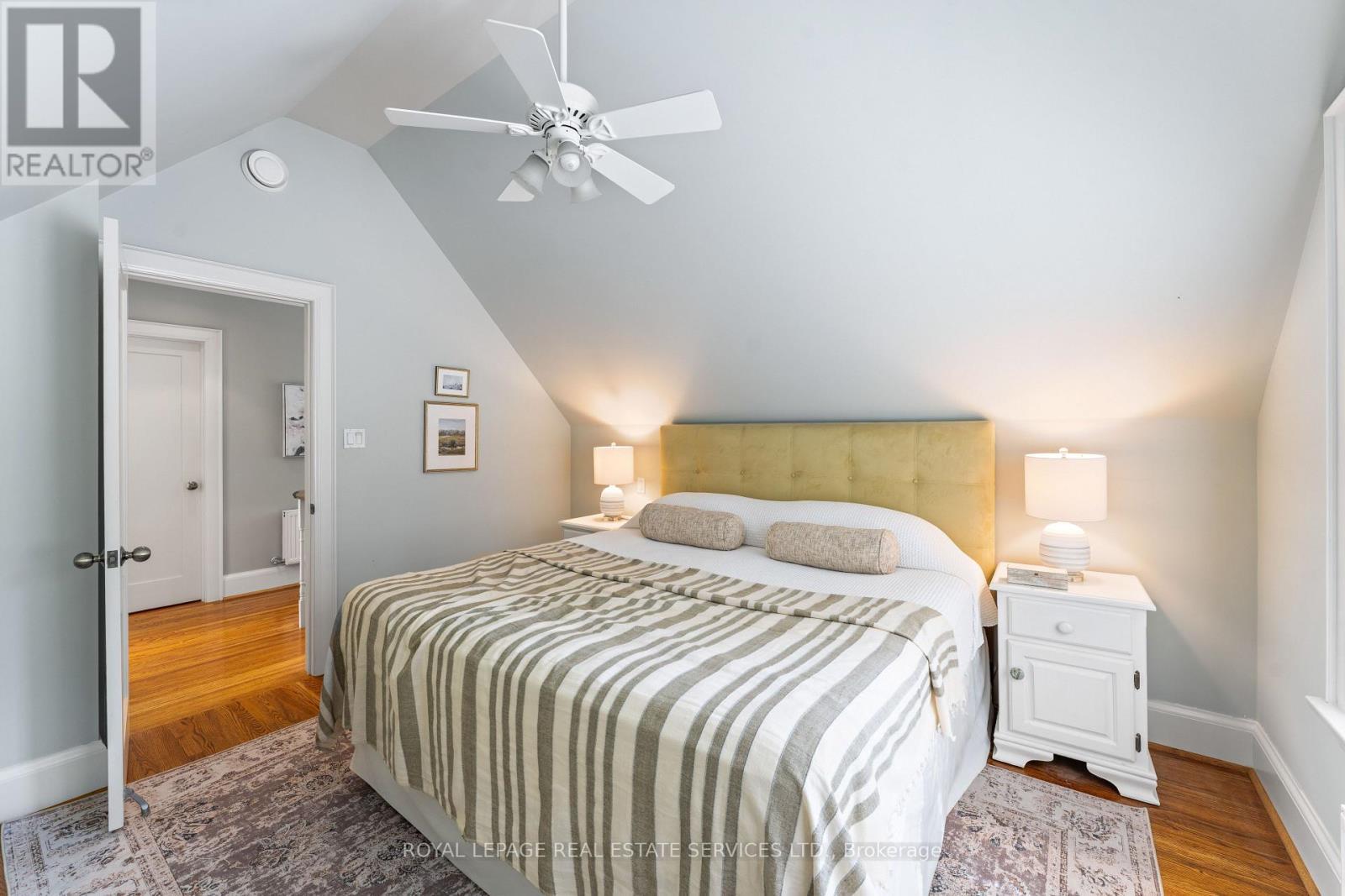 












50 BRENTWOOD ROAD S

,
Toronto,




Ontario
M8Z3N2


