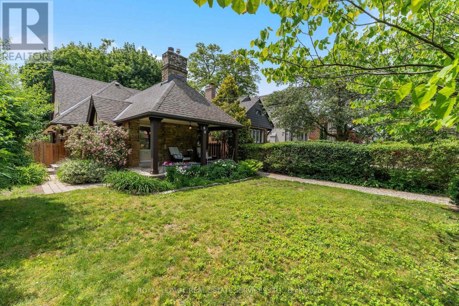 












50 BRENTWOOD ROAD S

,
Toronto,




Ontario
M8Z3N2

