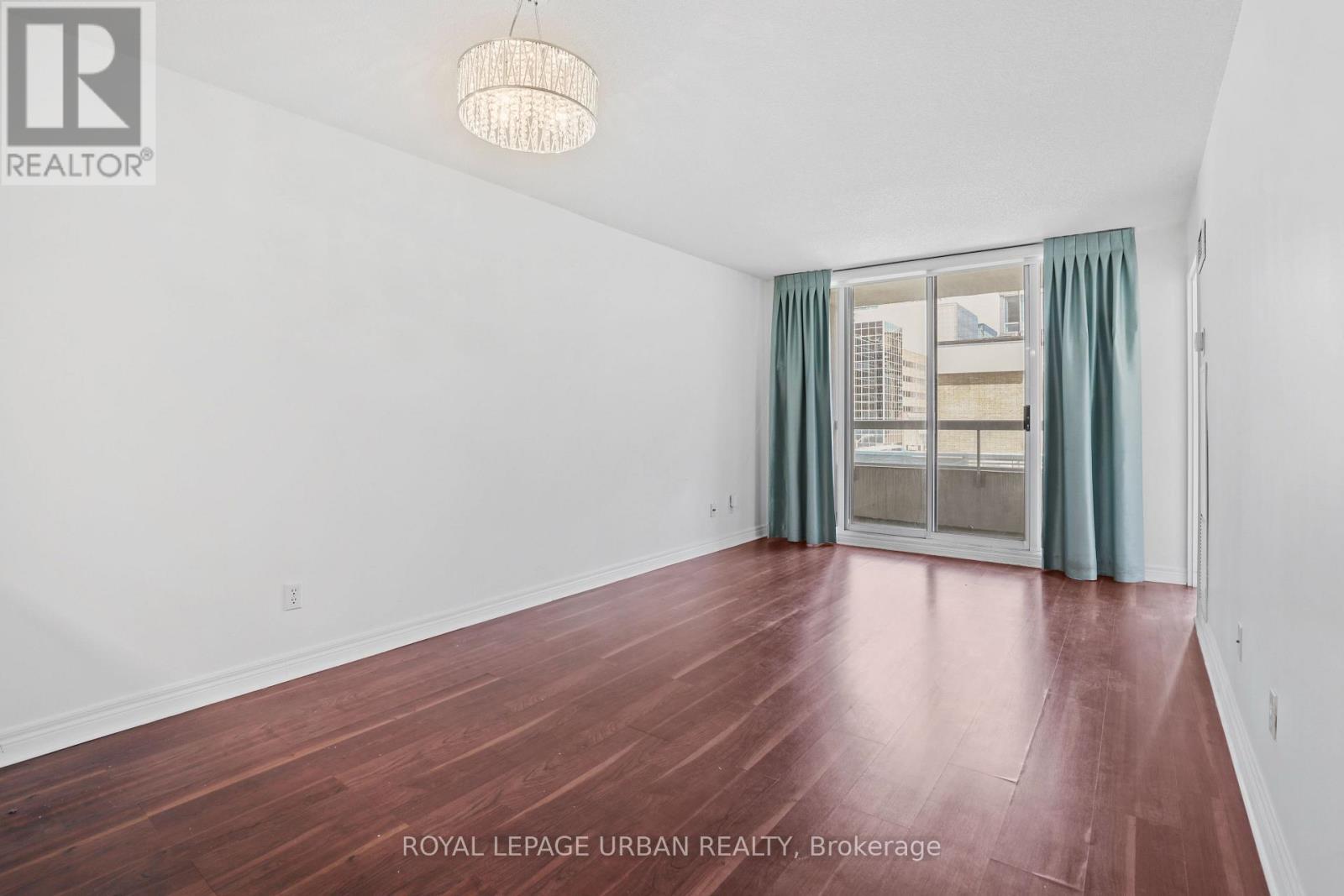 












506 - 43 EGLINTON AVENUE E

,
Toronto,




Ontario
M4P1A2

