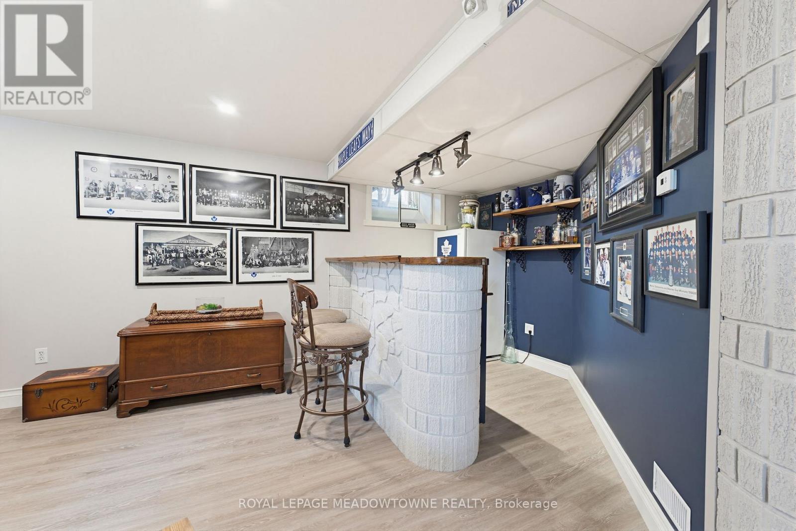 












296 PROGRESTON ROAD

,
Hamilton,




Ontario
L0R1H1


