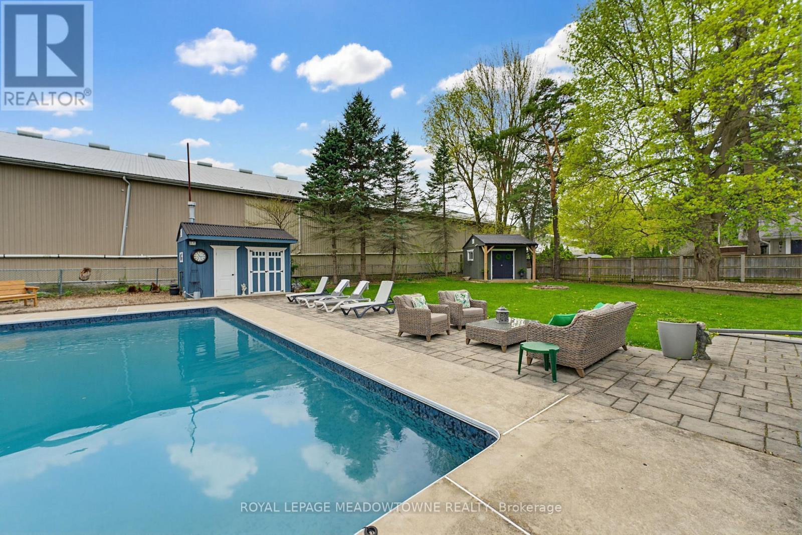 












296 PROGRESTON ROAD

,
Hamilton,




Ontario
L0R1H1

