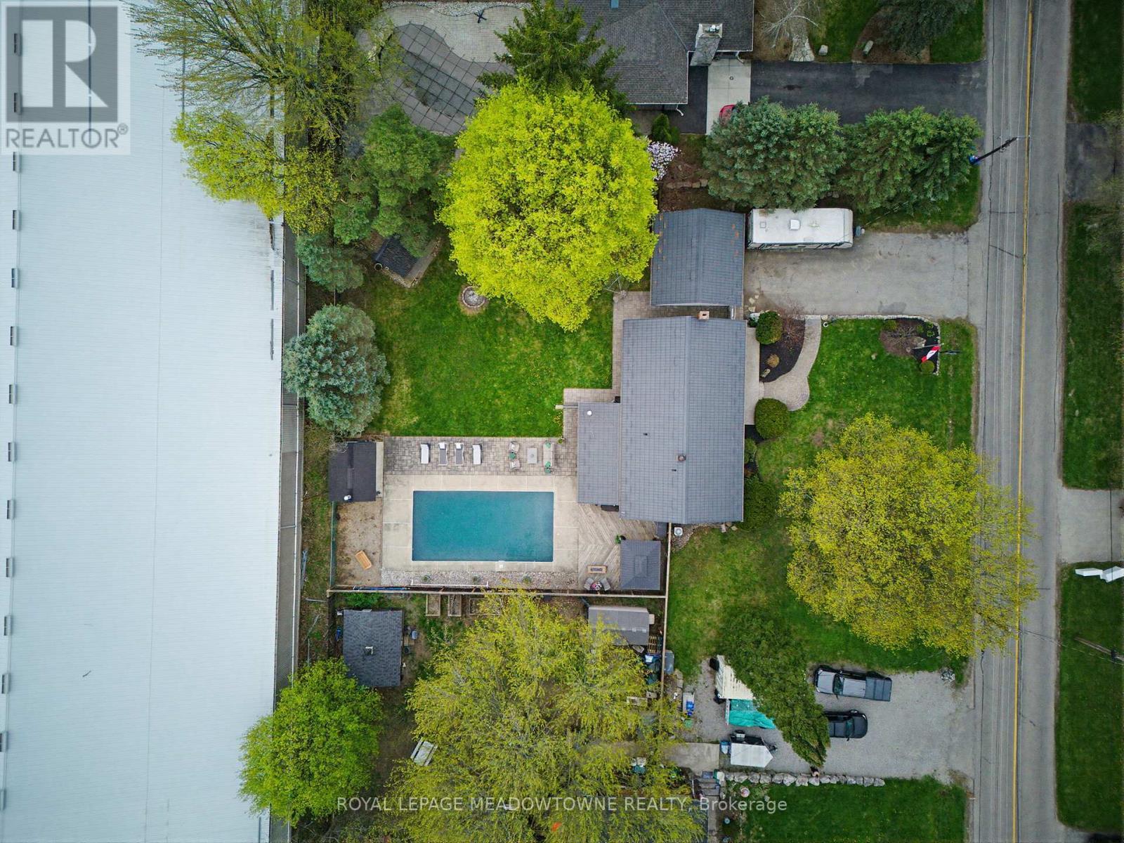 












296 PROGRESTON ROAD

,
Hamilton,




Ontario
L0R1H1

