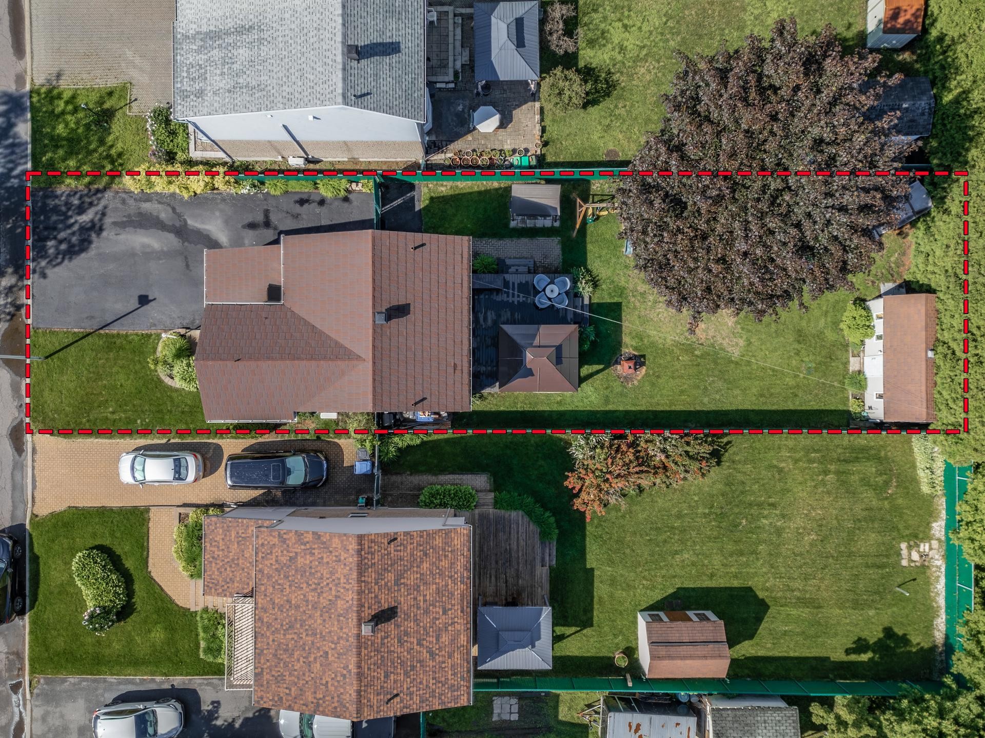 









572


Rue Benoit E.

,
Longueuil (Le Vieux-Longueuil),




QC
J4J5H6


