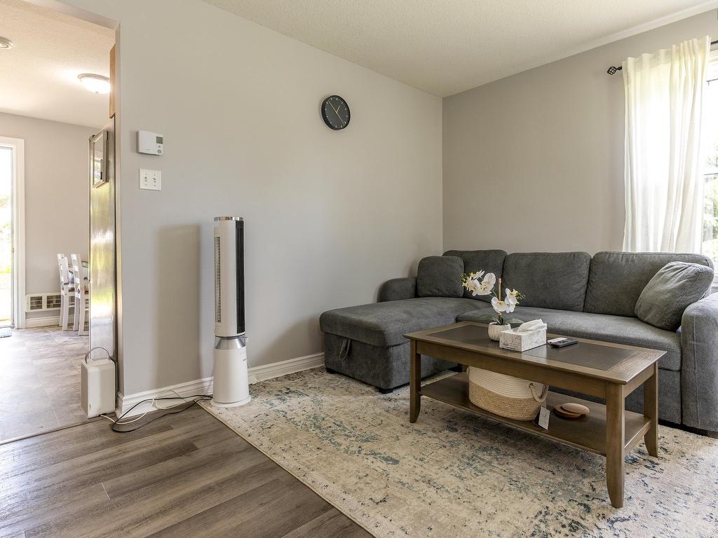 












18 Marina Drive

,
New Minas,




NS
B4N 4W3

