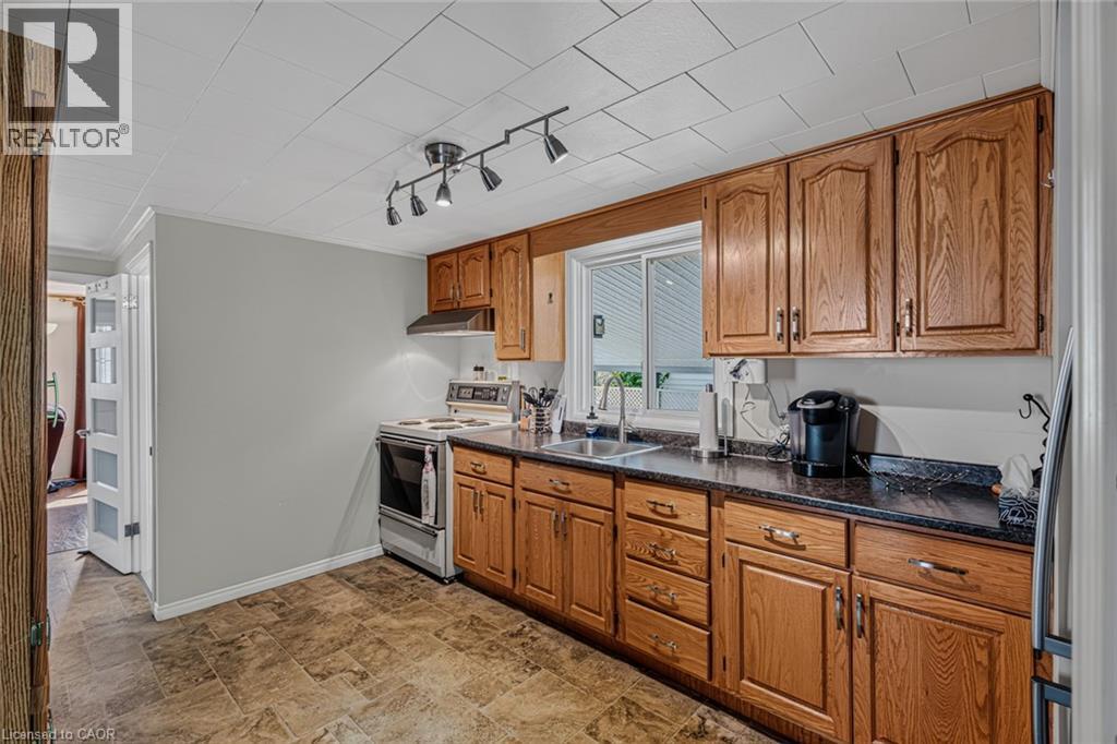 












124 ORCHARD Avenue

,
Simcoe,




Ontario
N3Y3H3

