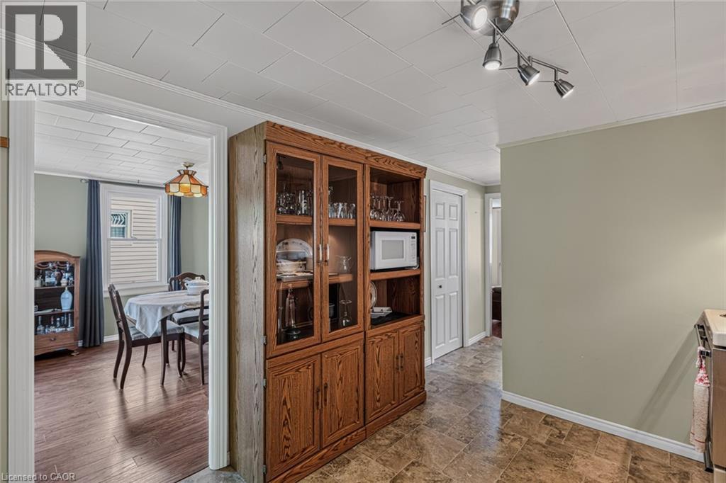 












124 ORCHARD Avenue

,
Simcoe,




Ontario
N3Y3H3

