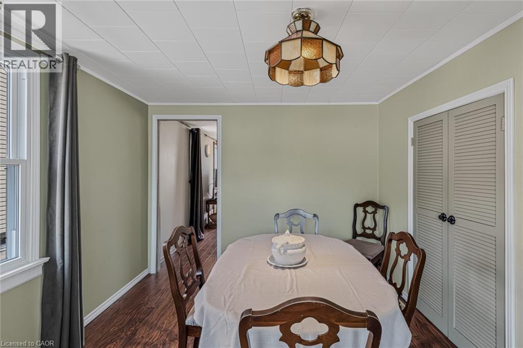












124 ORCHARD Avenue

,
Simcoe,




Ontario
N3Y3H3


