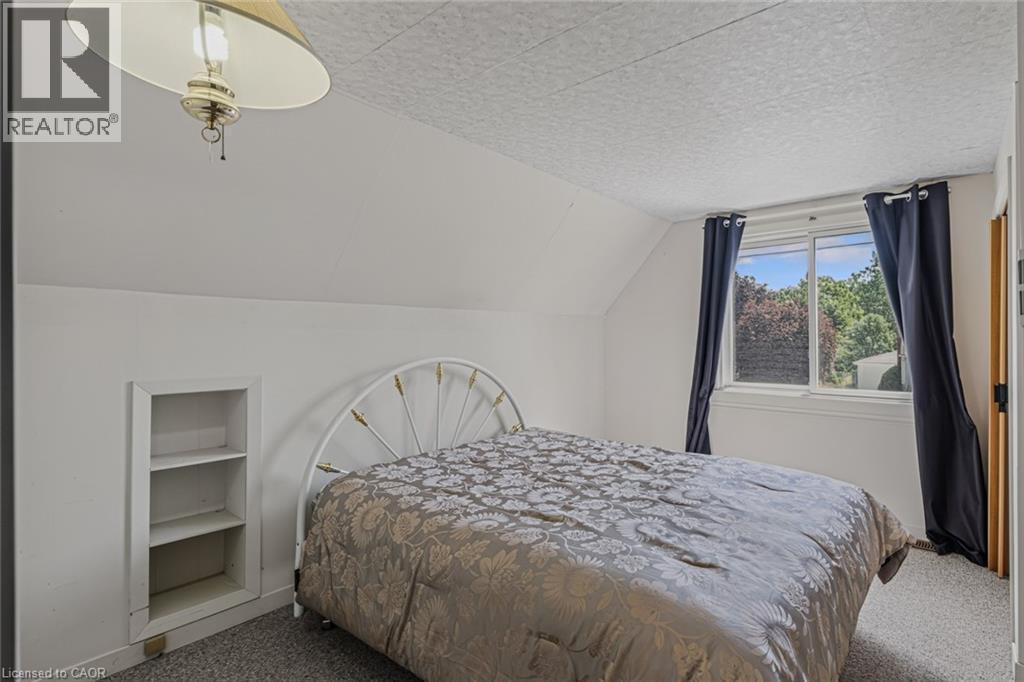 












124 ORCHARD Avenue

,
Simcoe,




Ontario
N3Y3H3

