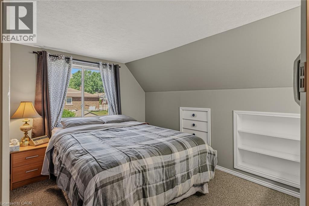 












124 ORCHARD Avenue

,
Simcoe,




Ontario
N3Y3H3

