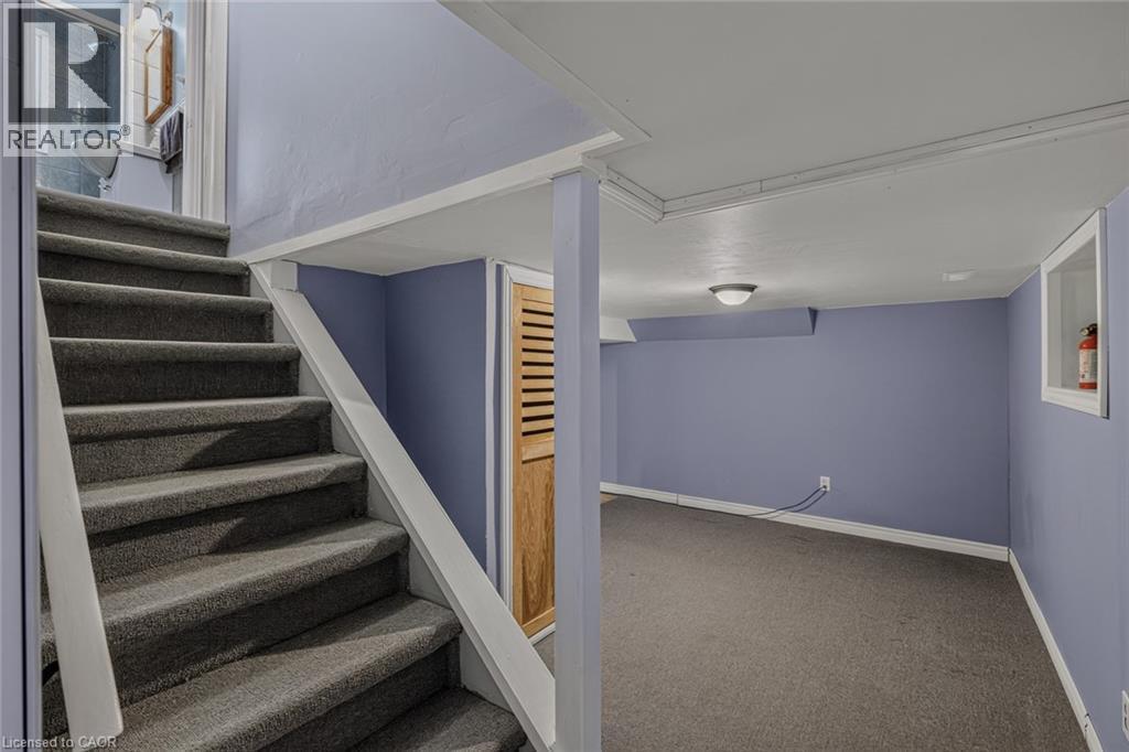 












124 ORCHARD Avenue

,
Simcoe,




Ontario
N3Y3H3


