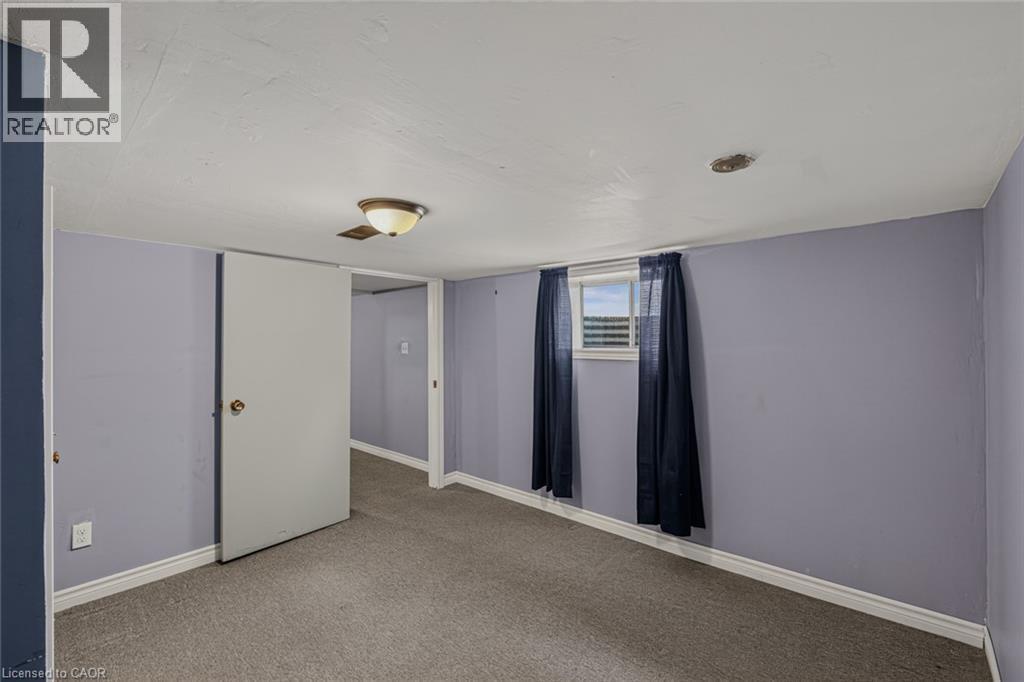 












124 ORCHARD Avenue

,
Simcoe,




Ontario
N3Y3H3

