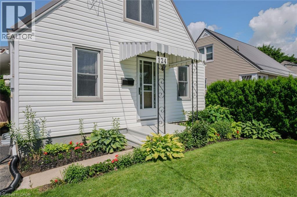 












124 ORCHARD Avenue

,
Simcoe,




Ontario
N3Y3H3

