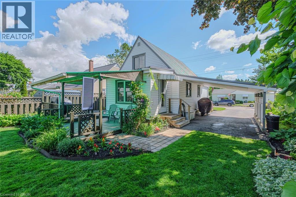 












124 ORCHARD Avenue

,
Simcoe,




Ontario
N3Y3H3

