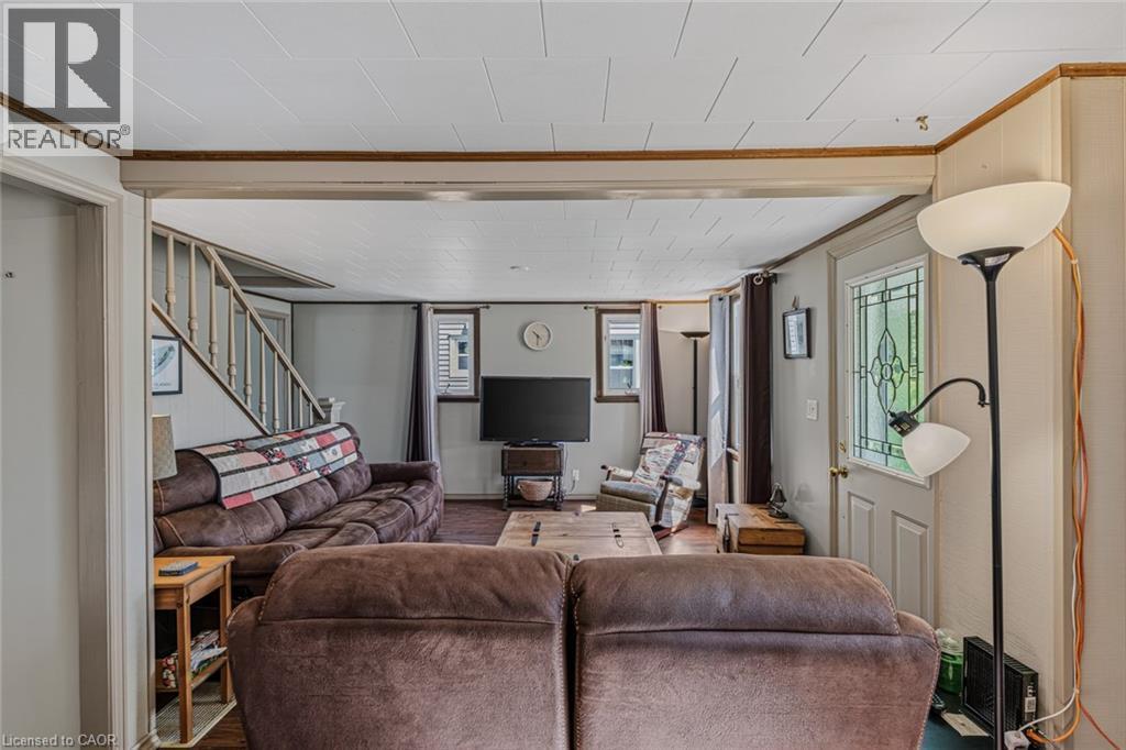 












124 ORCHARD Avenue

,
Simcoe,




Ontario
N3Y3H3

