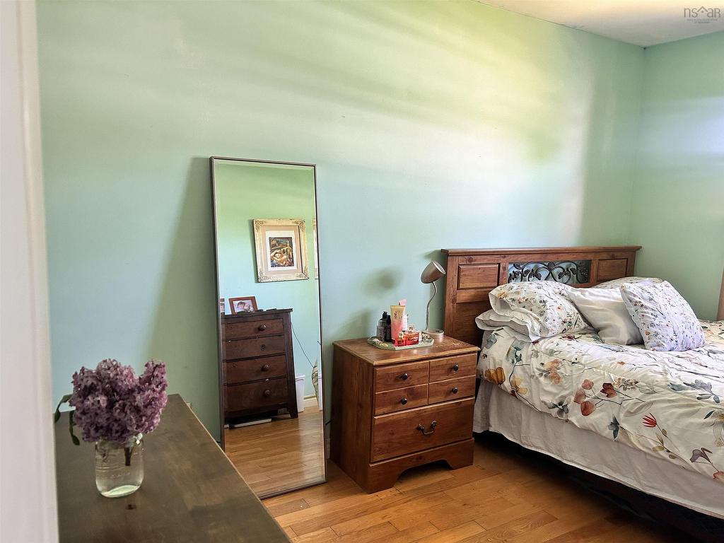 












18 Oak Crescent

,
Port Hawkesbury,




NS
B9A 3H4

