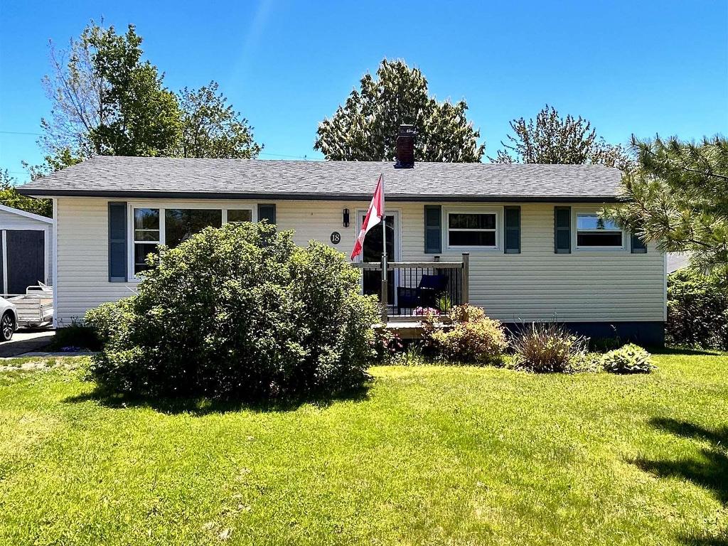 












18 Oak Crescent

,
Port Hawkesbury,




NS
B9A 3H4

