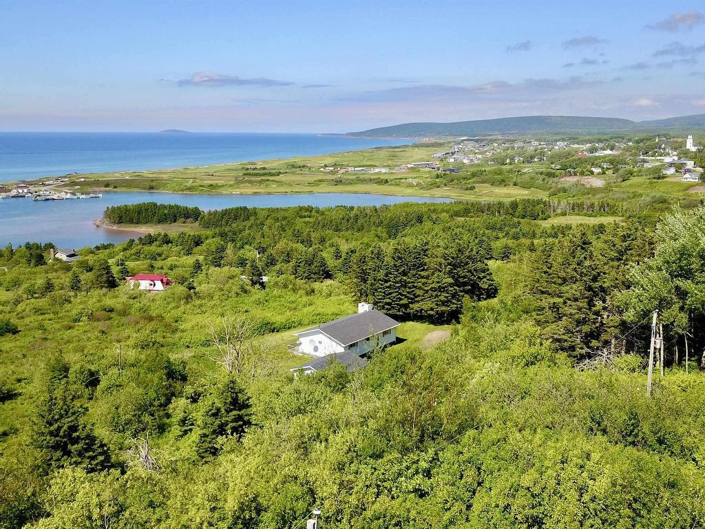 












3C Broad Cove Banks Road

,
Inverness,







NS
B0E 1N0

