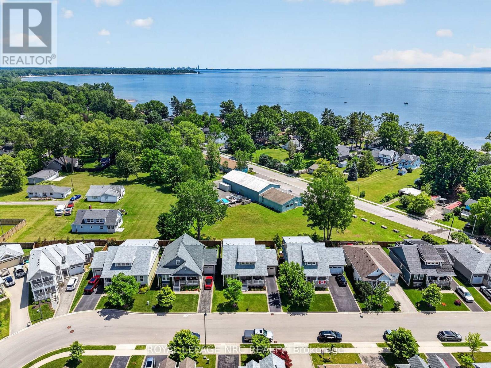 












3806 RYAN AVENUE

,
Fort Erie (Crystal Beach),




Ontario
L0S1B0

