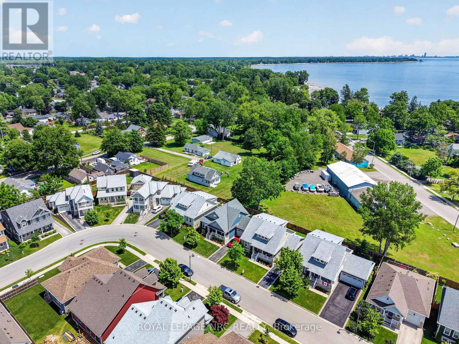 












3806 RYAN AVENUE

,
Fort Erie (Crystal Beach),




Ontario
L0S1B0

