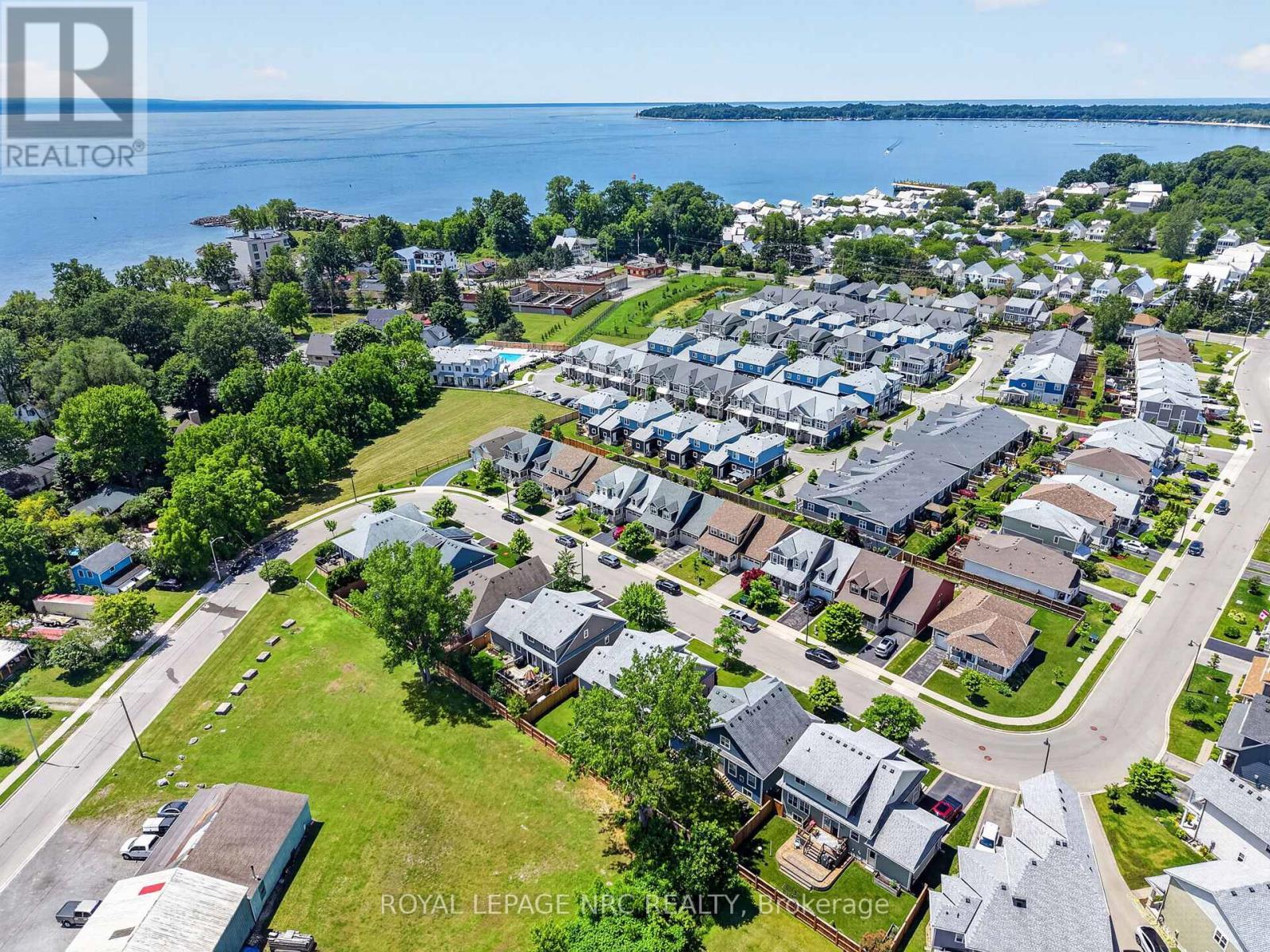 












3806 RYAN AVENUE

,
Fort Erie (Crystal Beach),




Ontario
L0S1B0


