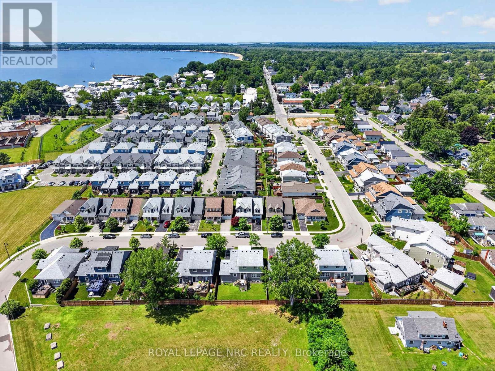 












3806 RYAN AVENUE

,
Fort Erie (Crystal Beach),




Ontario
L0S1B0

