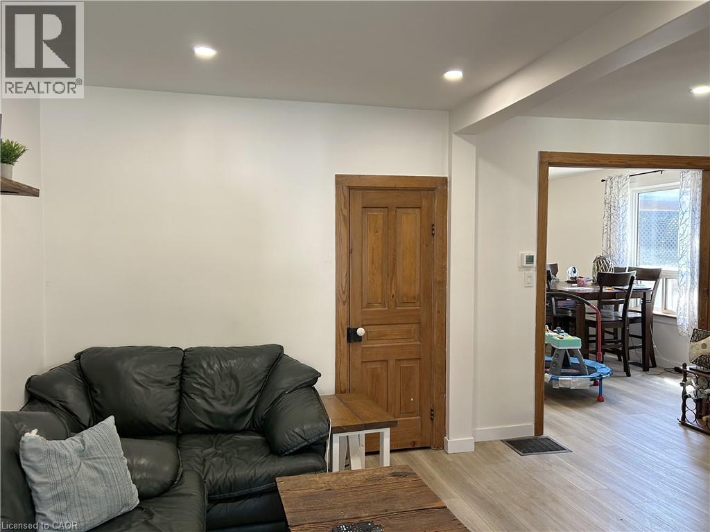












191 QUEEN Street N

,
Simcoe,




Ontario
N3Y3Y7

