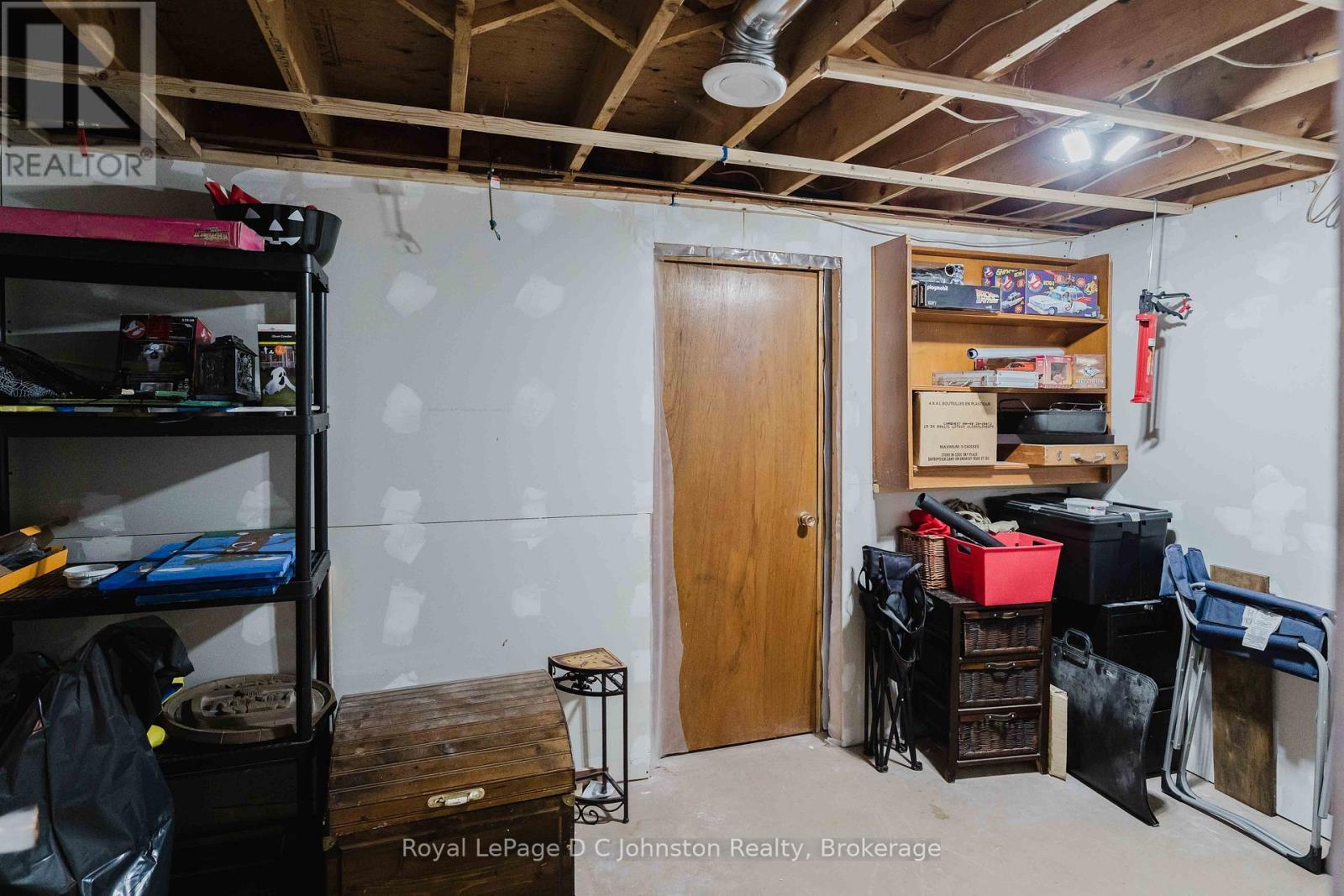 












217 ALBERT STREET

,
Arran-Elderslie,




Ontario
N0G2N0

