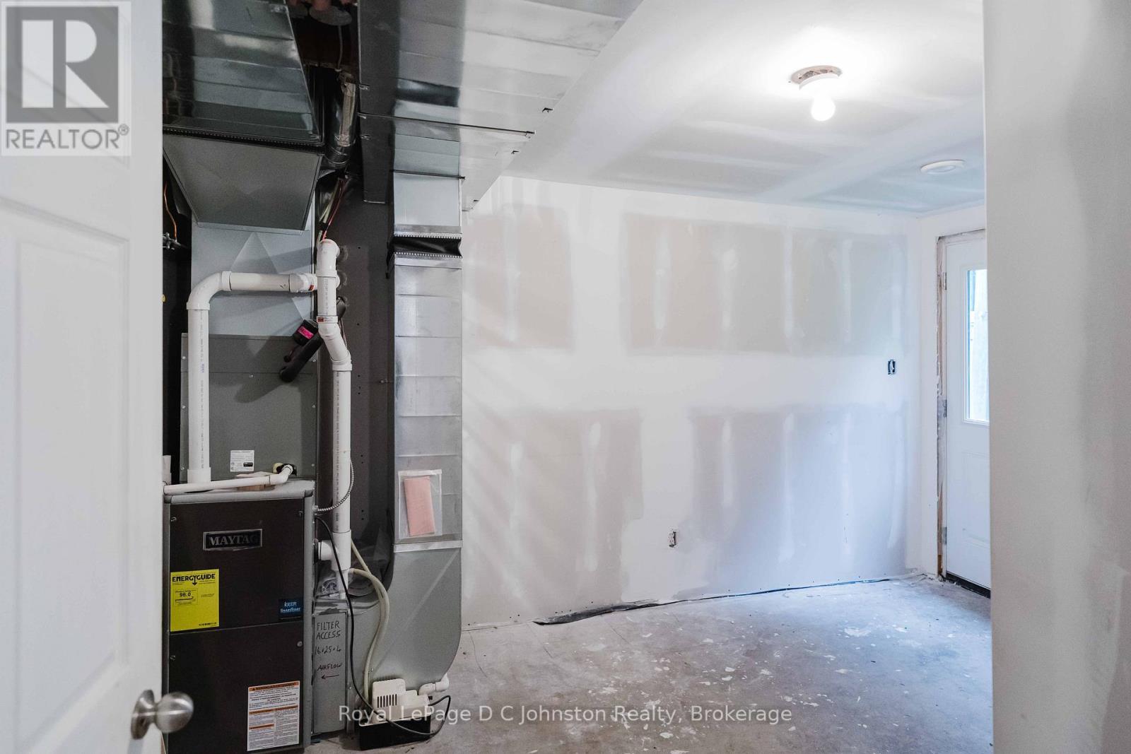 












217 ALBERT STREET

,
Arran-Elderslie,




Ontario
N0G2N0

