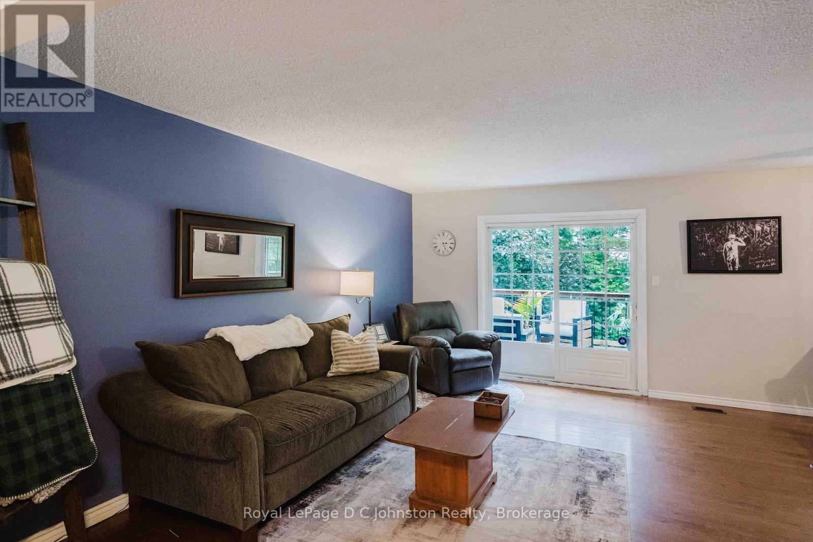 












217 ALBERT STREET

,
Arran-Elderslie,




Ontario
N0G2N0

